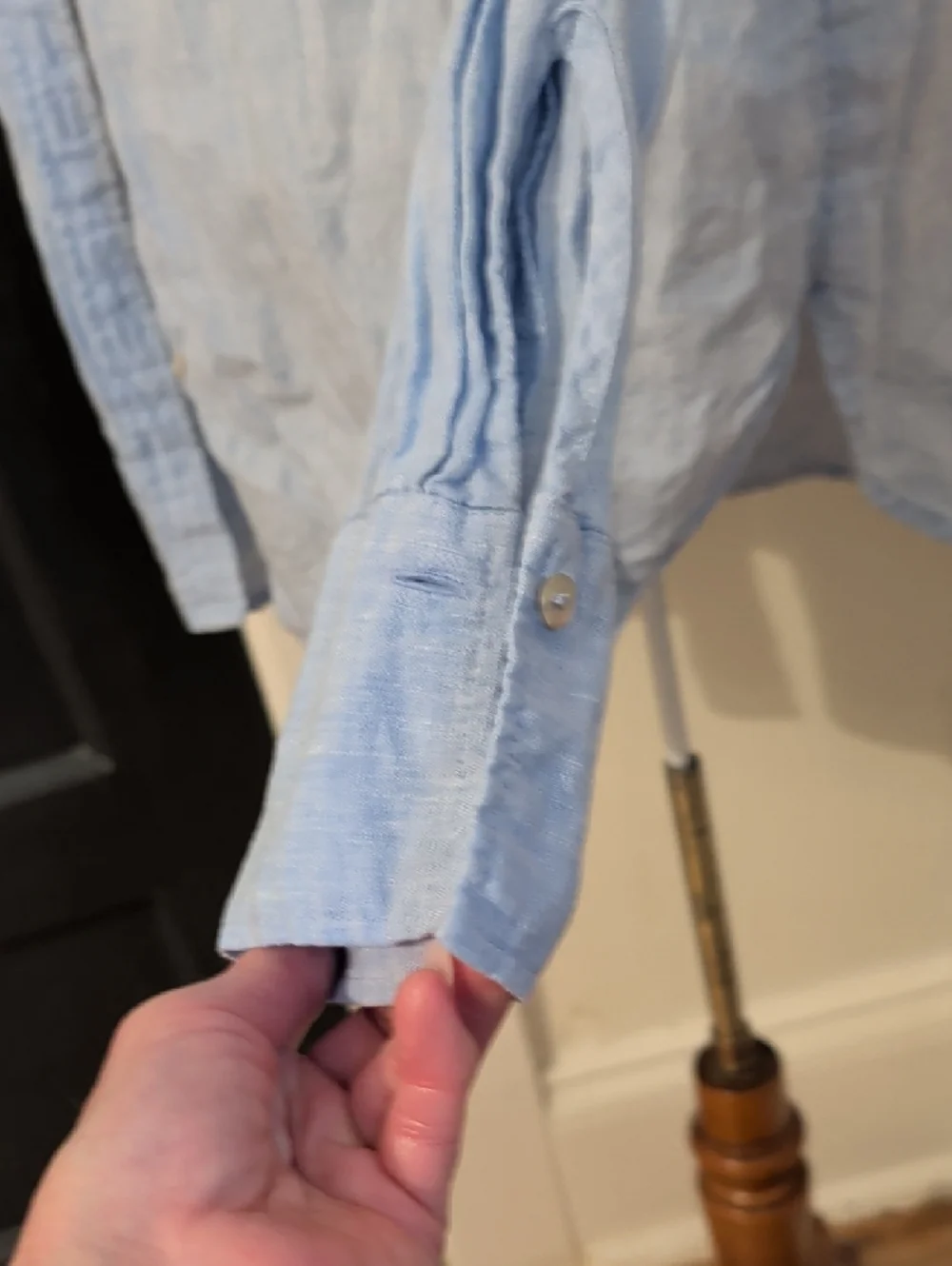 H&M Light Blue Women's Linen Blend Button-Down Shirt - Picture 3 of 6